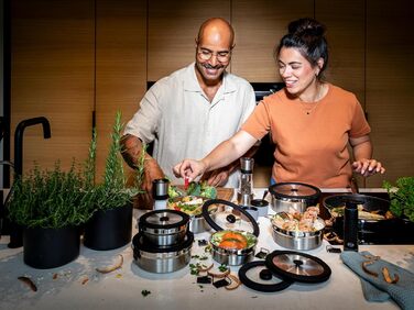 Кришка RSLE FLEXX 2GO з нержавіючої сталі з затискачами для ланч-боксу, силіконовий обідок, герметична, силіконовий клапан, сріблясто-чорна, срібляста (кругла з нержавіючої сталі, кругла 1,4 л)