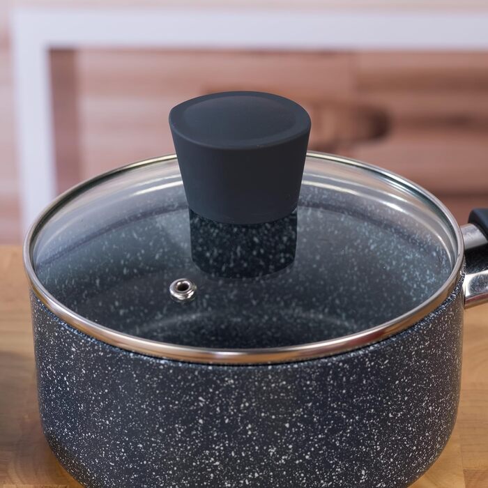 Каструля Russell Hobbs RH00845EU з антипригарним покриттям - 18 см/2 л з кришкою із загартованого скла, індукційна каструля, каструля для овочів/бульйону з бакелітовою ручкою та термостійким зовнішнім покриттям, камінь Nightfall (набір каструль)