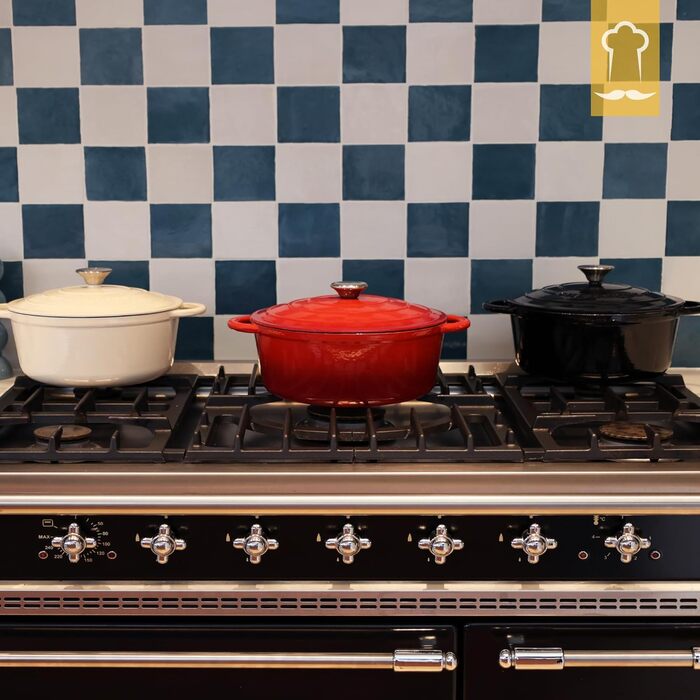 Чавунна каструля Chefarone 24 см, Емальована каструля з кришкою для випікання хліба, тушкування та запікання Хлібна каструля, сумісна з індукцією (чорна, 4,7 л)