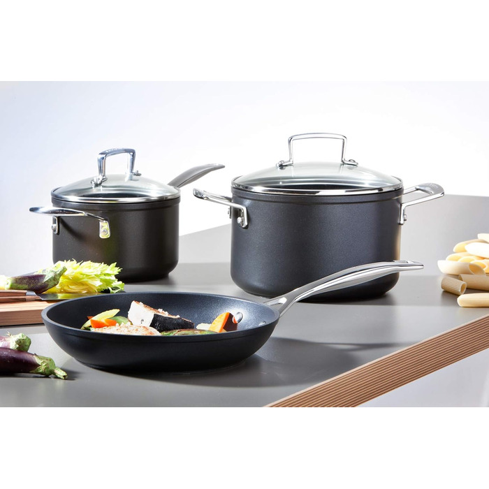 Сковорода 28 см Toughened Non-Stick Le Creuset