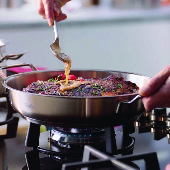 Сковорода сервірувальна 3 л з кришкою 28 см Original-Profi Collection Fissler