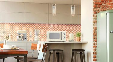 Мікрохвильова піч Gorenje MO20A3WH / 20 л / 800 Вт / AquaClean / AutoMenu / Сенсорне керування / LED-дисплей / Функція розморожування / 5 рівнів потужності / Блокування від дітей / Білий (Ретро, Шампанське)