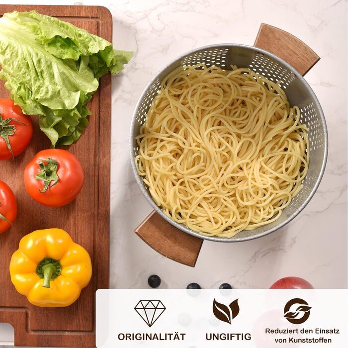 Металеве сито для пасти з дерев'яною ручкою 22 см beifeier