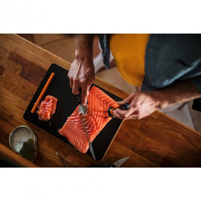 Ніж філейний Fiskars Functional Form (1057540)