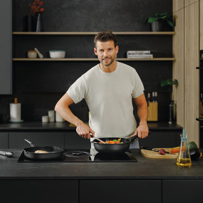 Сковорода-вок з антипригарним покриттям BergHOFF LEO PHANTOM, діам. 28 см, 4,4 л