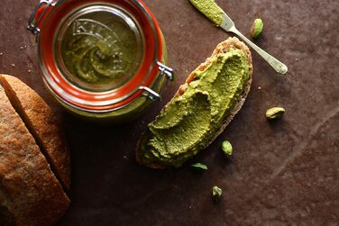 Стеклянная банка для хранения 0,5 л с зажимом Kilner