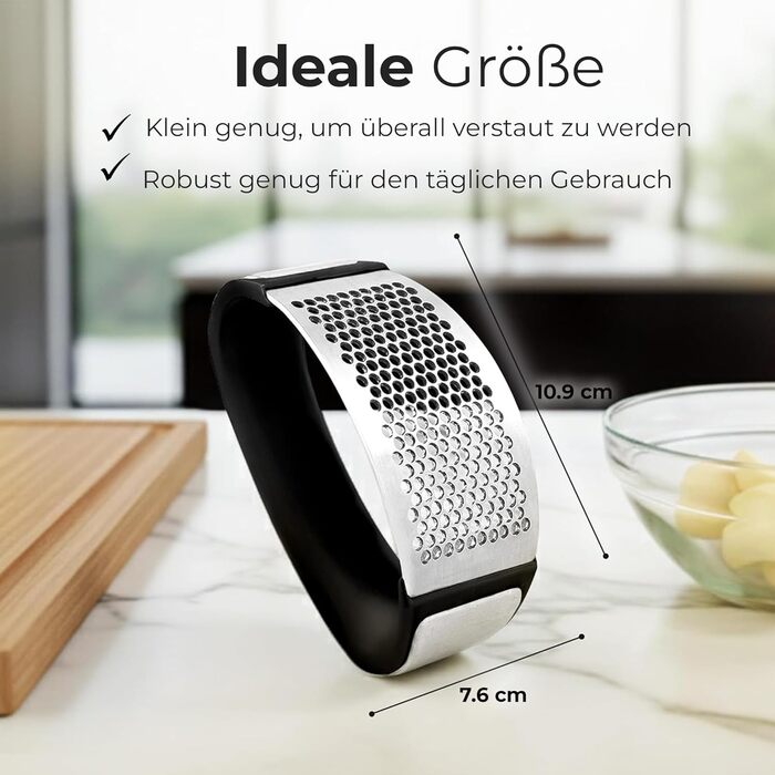 Кухонный пресс для чеснока с мягкой черной ручкой Zulay Kitchen