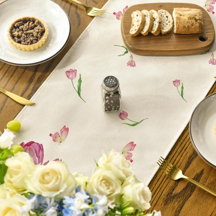 Весняна скатертина на стіл 140 х 40 см бежевий Artoid Mode