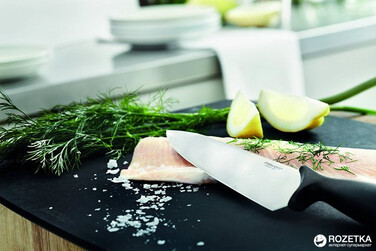 Ніж для шеф-кухаря Fiskars Essential 21 см (1023775)