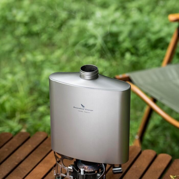 Фляга з антиковзною кришкою для кемпінгу 1,4 л Boundless Voyage