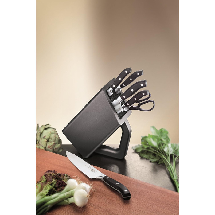 Набор кухонных ножей в деревянном блоке Victorinox