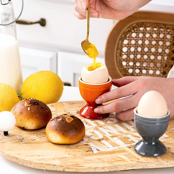 Набір порцелянових чашок для яєць 6 предметів UNICASA