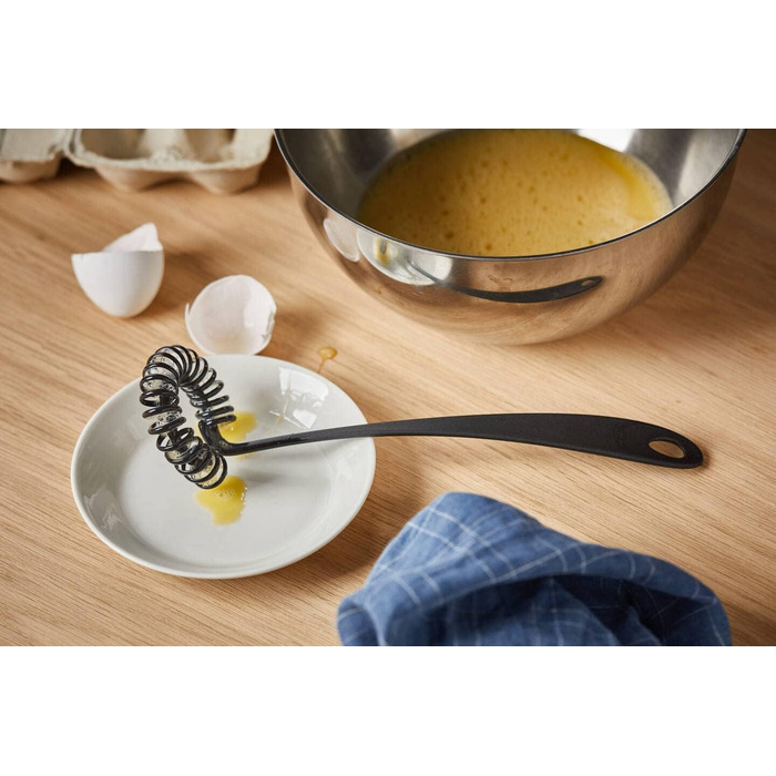 Вінчик спіральний Fiskars Essential 35,5 см (1065596)