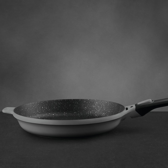 Сковорода з антипригарним покриттям BergHOFF STAY COOL, сірий, діам. 28 см, 2,4 л