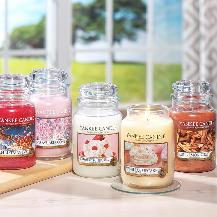 Ароматична свічка Yankee Candle у скляній банці (велика), свічка з тривалим часом горіння до 150 годин, ідеальні подарунки для жінок (Ванільний капкейк)