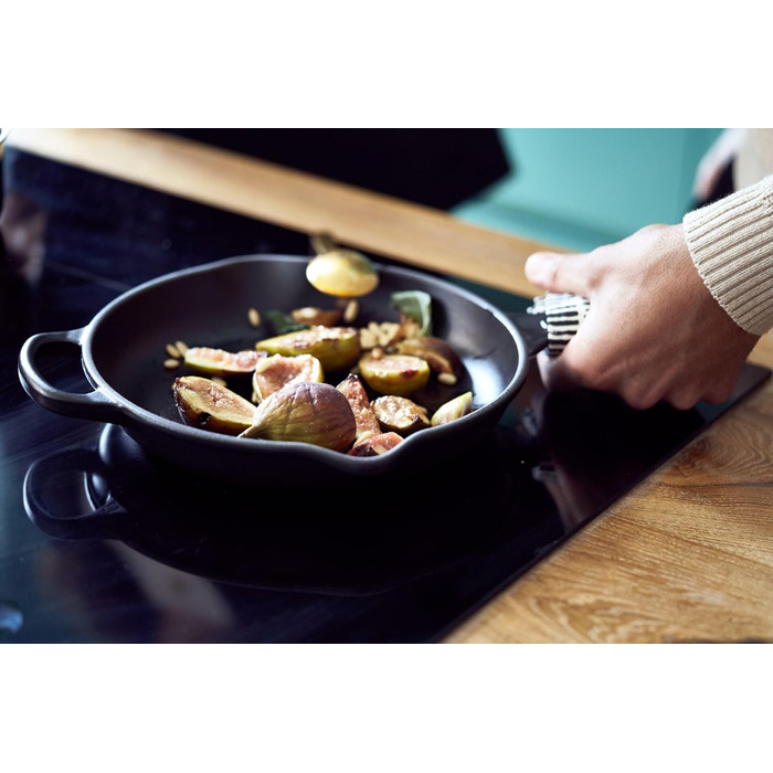 Сковорода чавунна 20 см, чорна Le Creuset